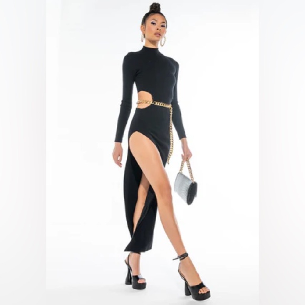 AKIRA I MAKE THE MOVES MAXI DRESS WITH CUT OUTS Size Small